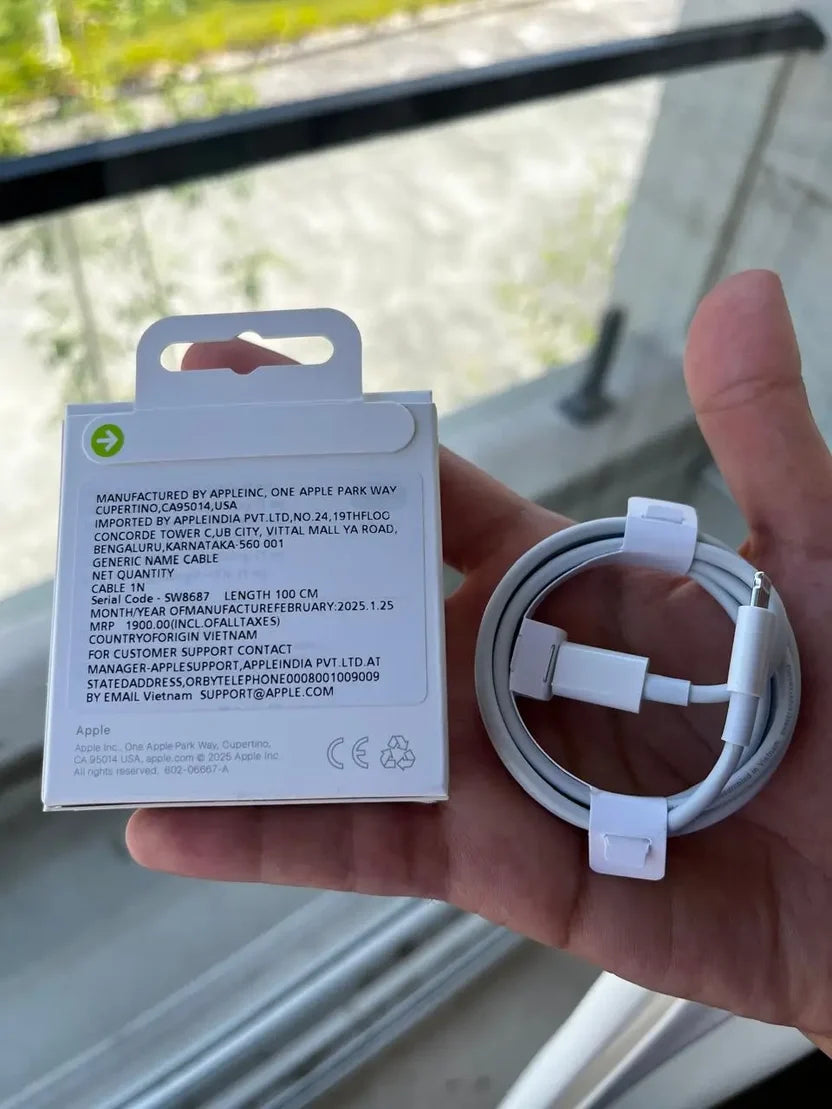 Official Apple C to Lightning Cable