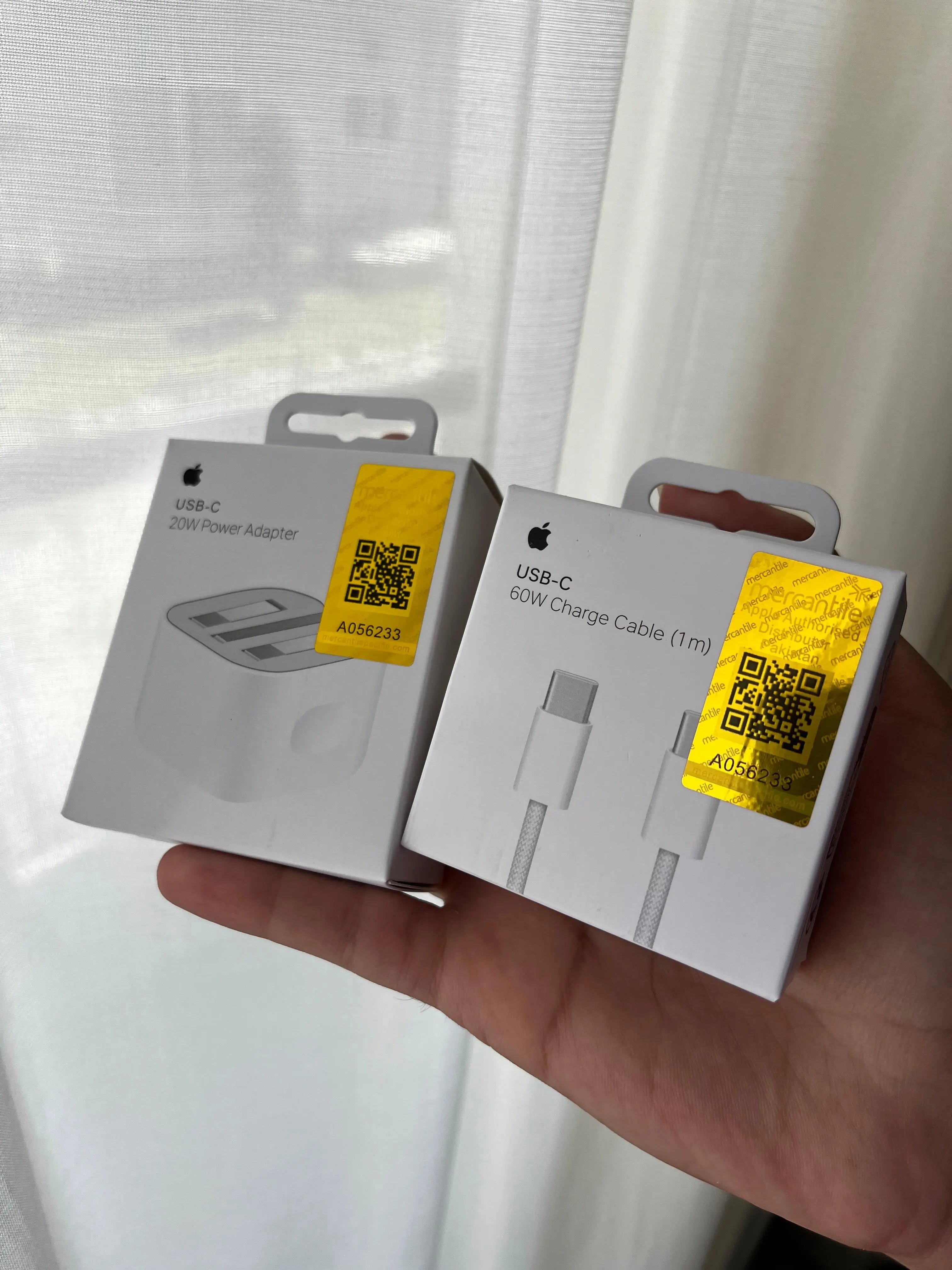 Apple - C 20W Power Adapter 3 Pin